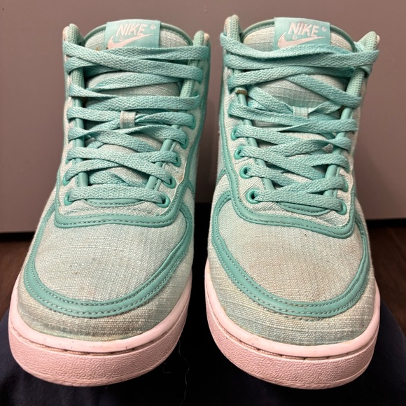 Mint Green Nike Sneakers - Picture 6 of 7
